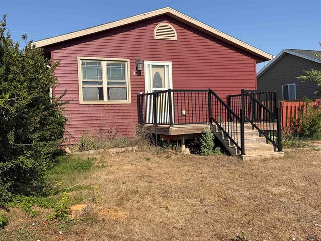 421 ENNEN DR, Rapid City, SD 57703