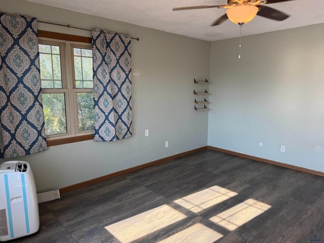 421 ENNEN DR, Rapid City, SD 57703
