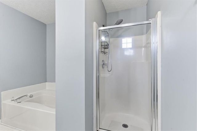 156 W Oaks Place, Woodstock, GA 30188