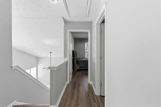 156 W Oaks Place, Woodstock, GA 30188