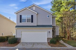 156 W Oaks Place, Woodstock, GA 30188