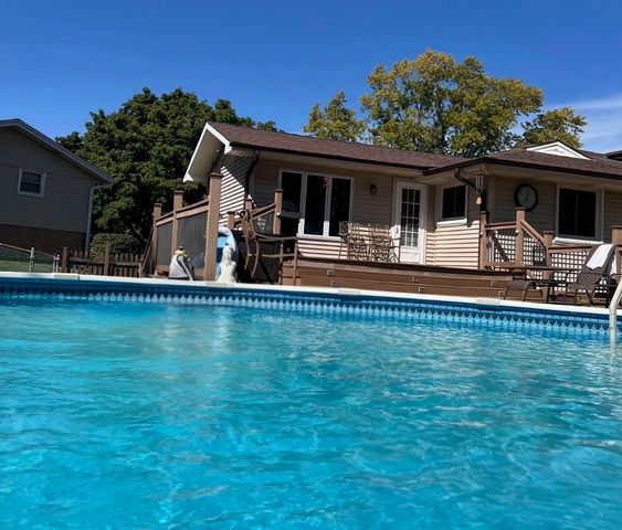 1413 Weyers Court, Schaumburg, IL 60193