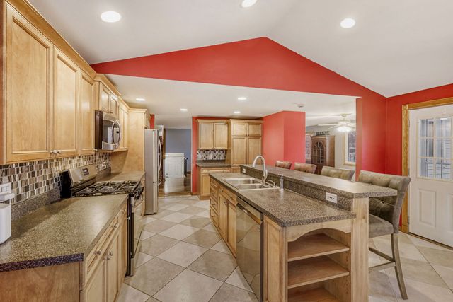 1413 Weyers Court, Schaumburg, IL 60193