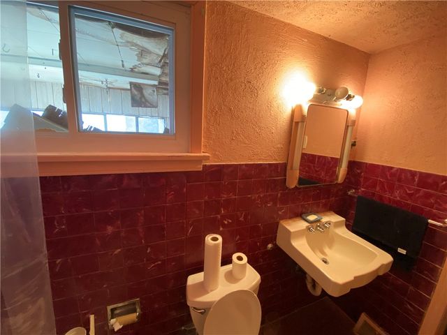 504 Park Ave, Monongahela, PA 15063