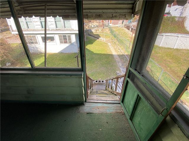 504 Park Ave, Monongahela, PA 15063