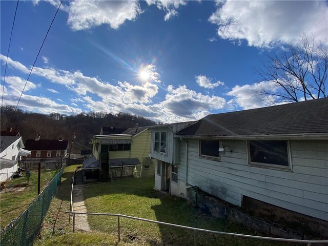 504 Park Ave, Monongahela, PA 15063
