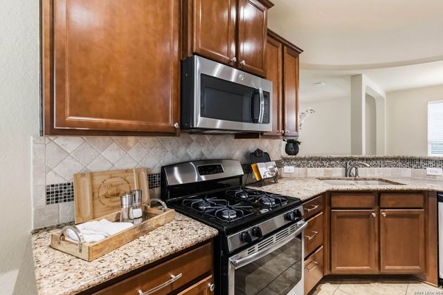 9006 Hubbard Hill, San Antonio, TX 78254