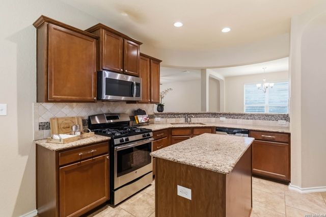 9006 Hubbard Hill, San Antonio, TX 78254