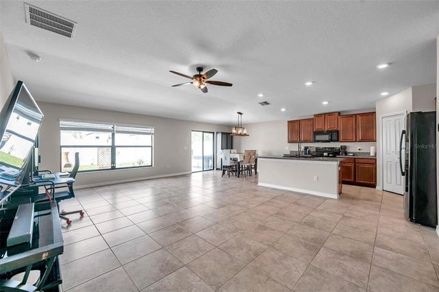 4201 GLOBE THISTLE DRIVE, Tampa, FL 33619