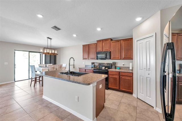 4201 GLOBE THISTLE DRIVE, Tampa, FL 33619