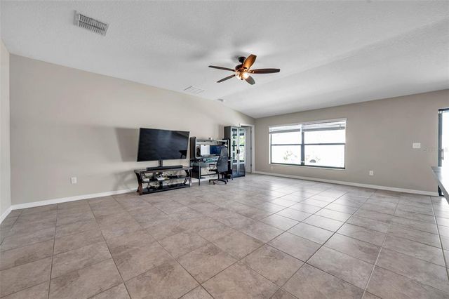 4201 GLOBE THISTLE DRIVE, Tampa, FL 33619