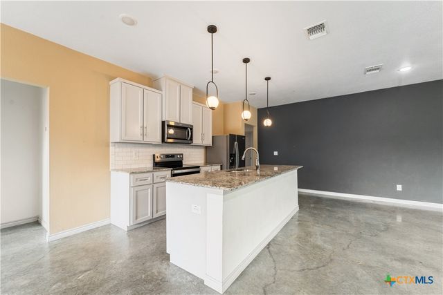 742 Freedom Circle, Nolanville, TX 76559