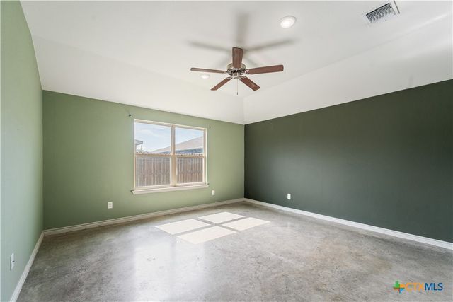 742 Freedom Circle, Nolanville, TX 76559