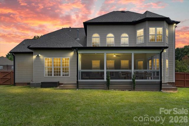 2519 Fallbrook Place NW, Concord, NC 28027