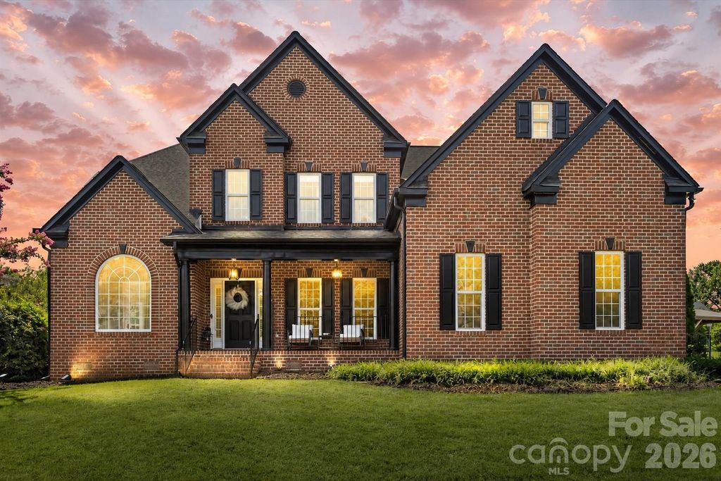 2519 Fallbrook Place NW, Concord, NC 28027