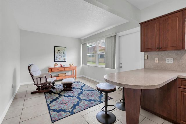 7030 VERSAILLES N, Pinellas Park, FL 33781