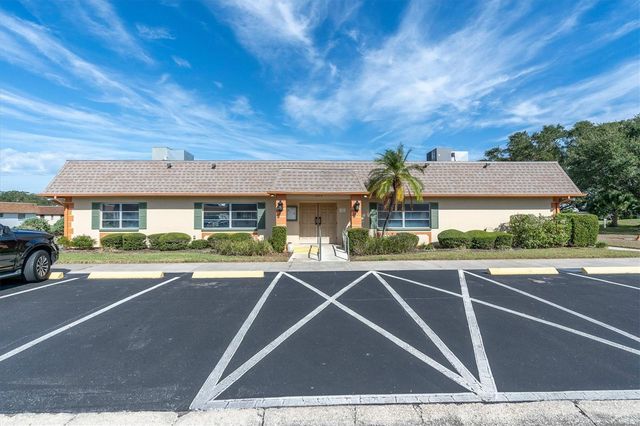 7030 VERSAILLES N, Pinellas Park, FL 33781