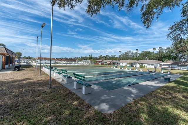 7030 VERSAILLES N, Pinellas Park, FL 33781