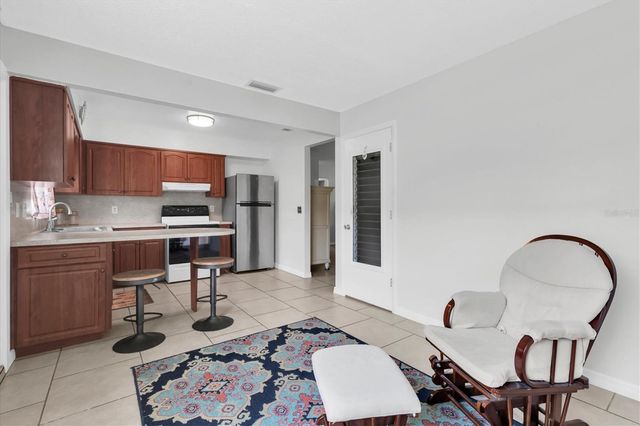 7030 VERSAILLES N, Pinellas Park, FL 33781