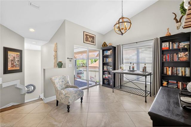 5135 Cobble Creek CT 201, Naples, FL 34110