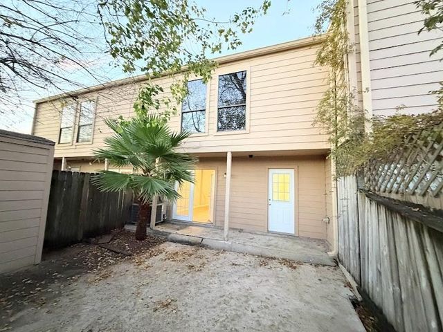 1917 Miramar Green Street 1917, Seabrook, TX 77586