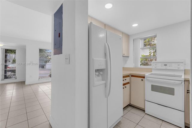 3599 SW 17th Street 3599, Miami, FL 33145