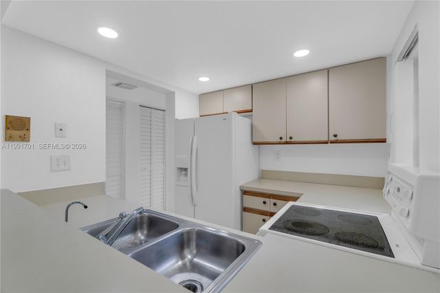 3599 SW 17th Street 3599, Miami, FL 33145