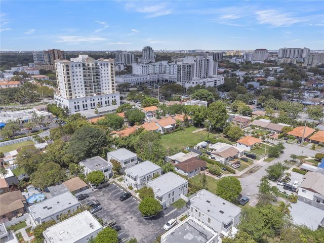3599 SW 17th Street 3599, Miami, FL 33145
