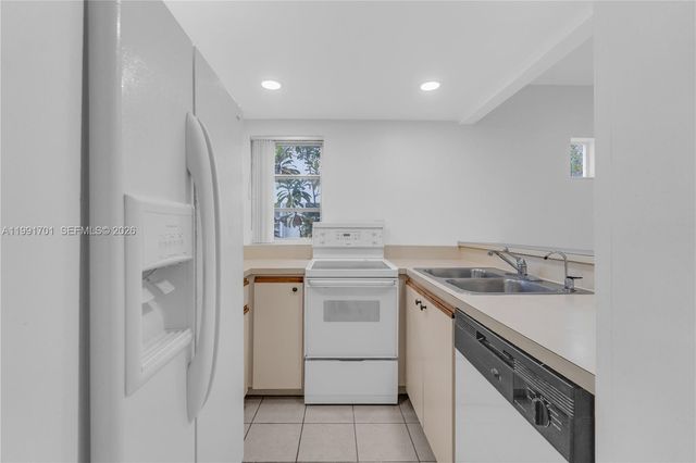 3599 SW 17th Street 3599, Miami, FL 33145
