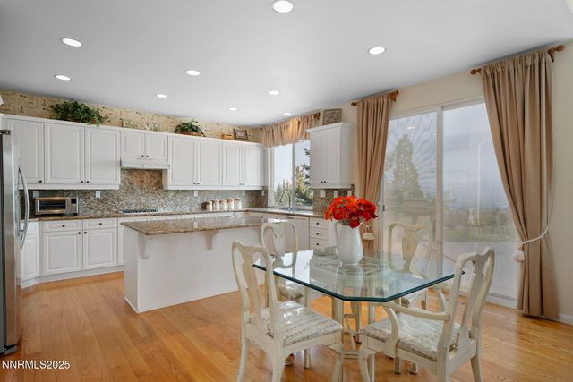 3206 Old Coach Way, Reno, NV 89511