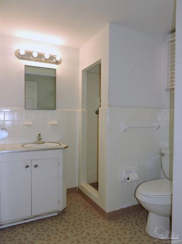 6807 Chaffin St, Milton, FL 32570