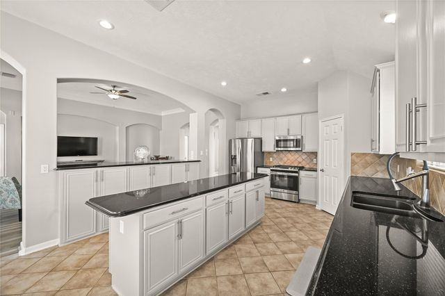 1330 Leigh Gardens Drive, Sugar Land, TX 77479