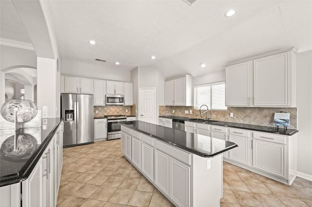 1330 Leigh Gardens Drive, Sugar Land, TX 77479