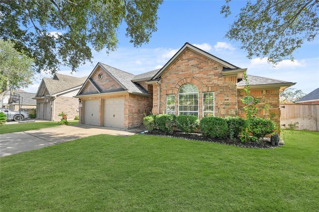 1330 Leigh Gardens Drive, Sugar Land, TX 77479