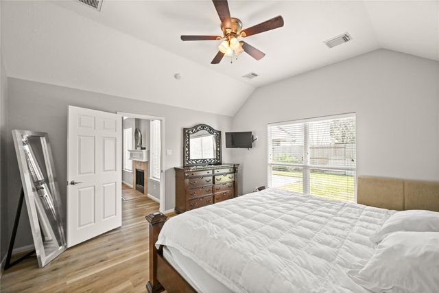 1330 Leigh Gardens Drive, Sugar Land, TX 77479