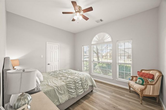 1330 Leigh Gardens Drive, Sugar Land, TX 77479