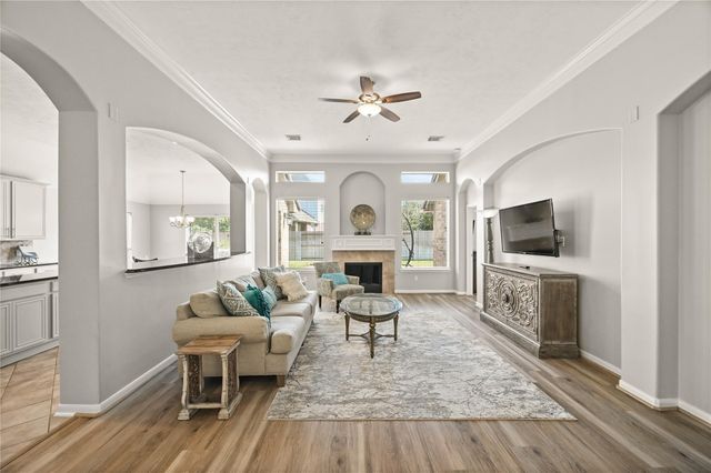 1330 Leigh Gardens Drive, Sugar Land, TX 77479