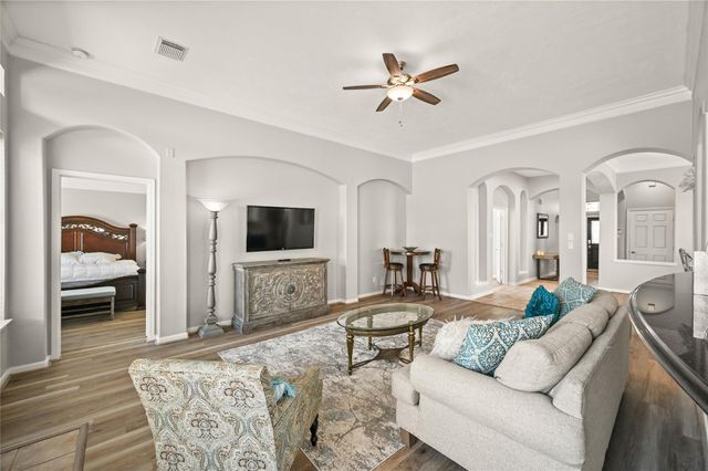 1330 Leigh Gardens Drive, Sugar Land, TX 77479