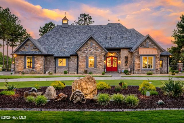 127 Legacy Lakes Drive, Wallace, NC 28466