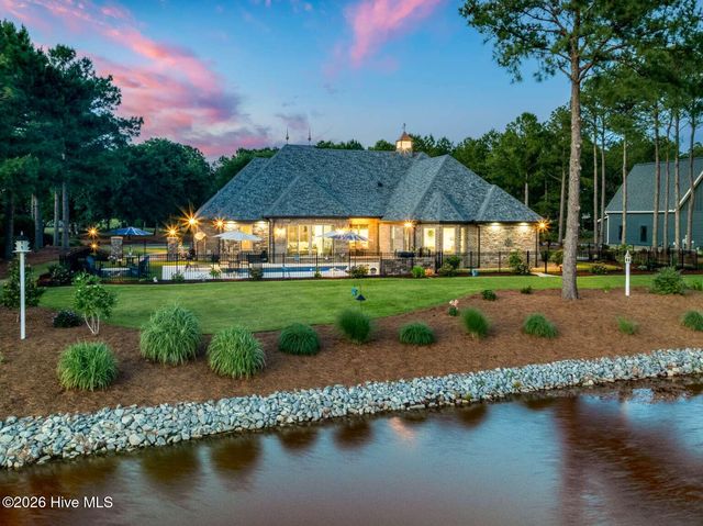 127 Legacy Lakes Drive, Wallace, NC 28466