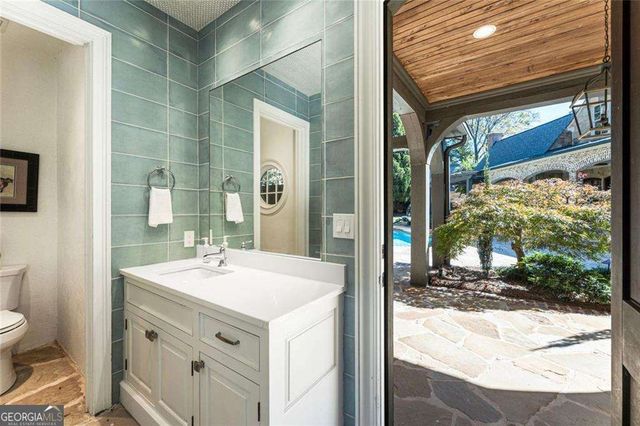 4131 Thunderbird Drive SE, Marietta, GA 30067