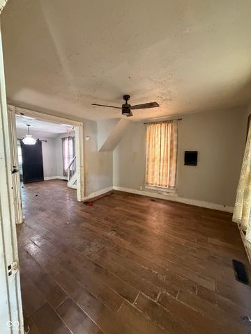 80 S 5th Avenue, Beech Grove, IN 46107