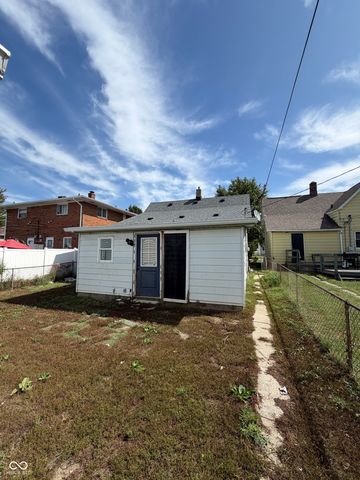 80 S 5th Avenue, Beech Grove, IN 46107