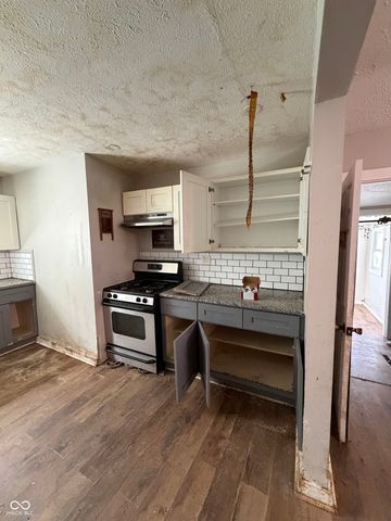 80 S 5th Avenue, Beech Grove, IN 46107