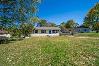 4 Boris Street, Asheville, NC 28806