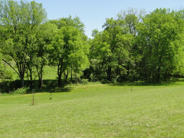 4 Cothran Rd, Columbia, TN 38401