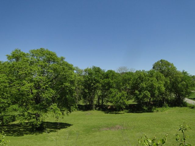 4 Cothran Rd, Columbia, TN 38401