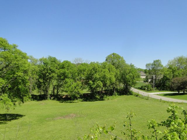 4 Cothran Rd, Columbia, TN 38401