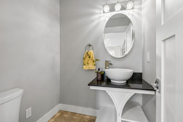 4160 Utica Avenue S, Saint Louis Park, MN 55416