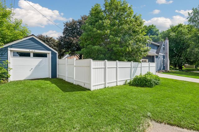 4160 Utica Avenue S, Saint Louis Park, MN 55416